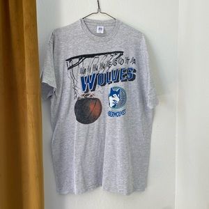 Vintage Minnesota Timberwolves T-Shirt